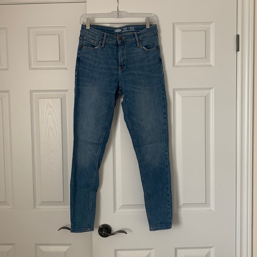 Old Navy Rockstar Super Skinny High Rise